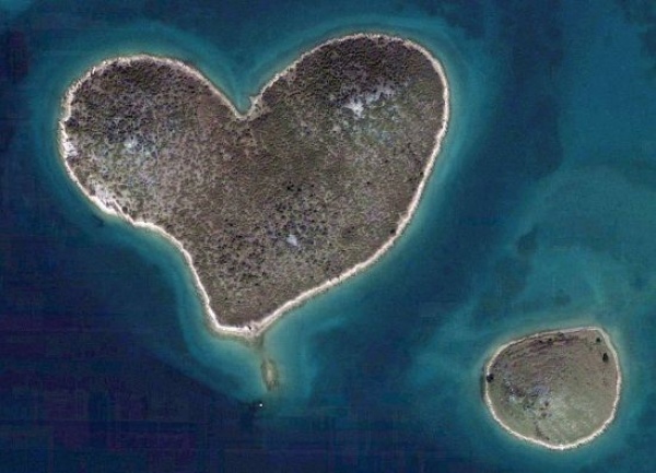 5 pulau paling misteri di dunia