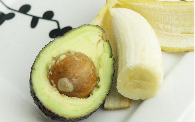 avokado dan pisang sebagai cara semula jadi untuk lebatkan rambut