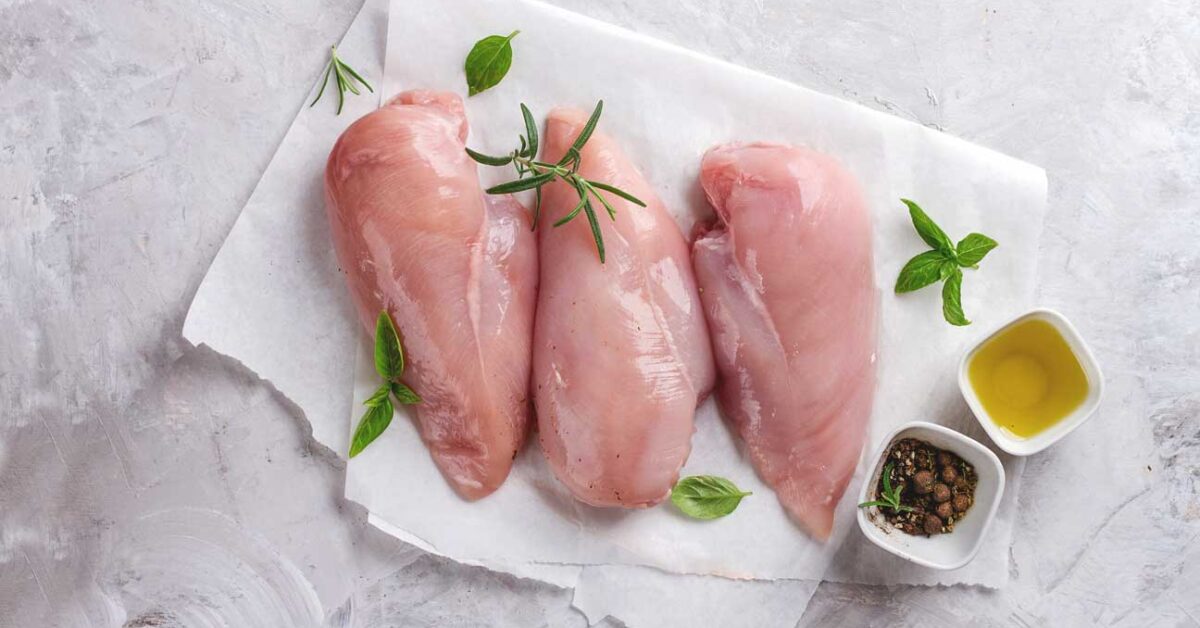 ayam mentah mengandungi bakteria boleh sebabkan keracunan makanan