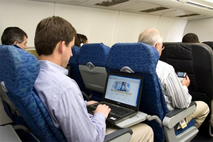 bagaimana kapal terbang mempunyai sambungan internet wifi 3