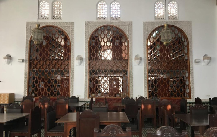 bahagian dalam bangunan universiti al qarawiyyin perpustakaan tertua dunia