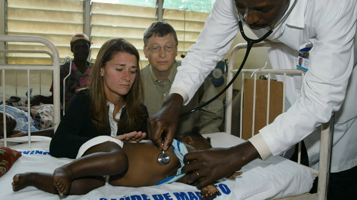 bill gates dan isteri melawat hospital yang merawat kanak kanak malaria di afrika