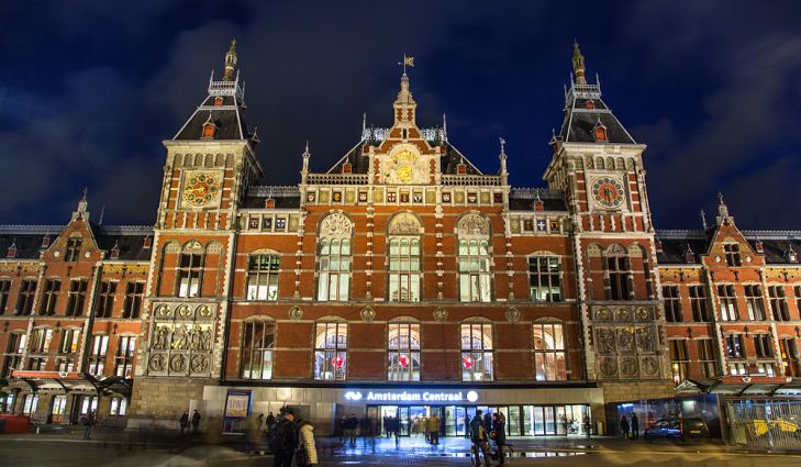 centraal station amsterdam stesen kereta api paling cantik di dunia