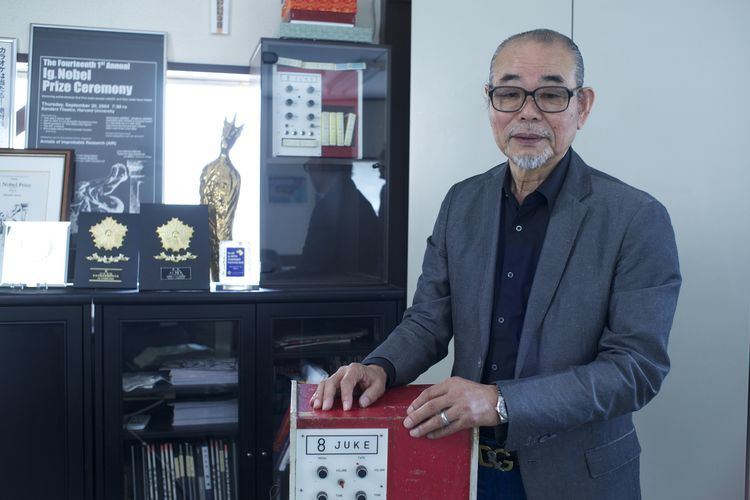 daisuke inoue pencipta mesin karaoke ciptaan jepun yang mengubah dunia 2 458