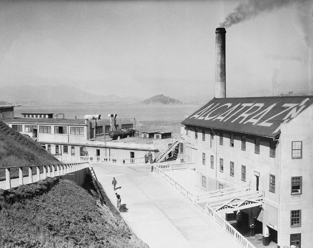 gambar lama kubu pertahanan amerika sebelum menjadi penjara alcatraz