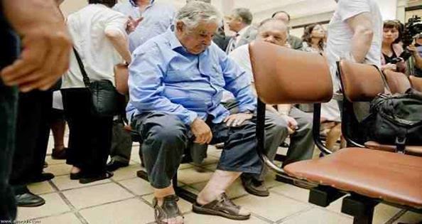 jose mujica presiden negara yang paling miskin di dunia 6