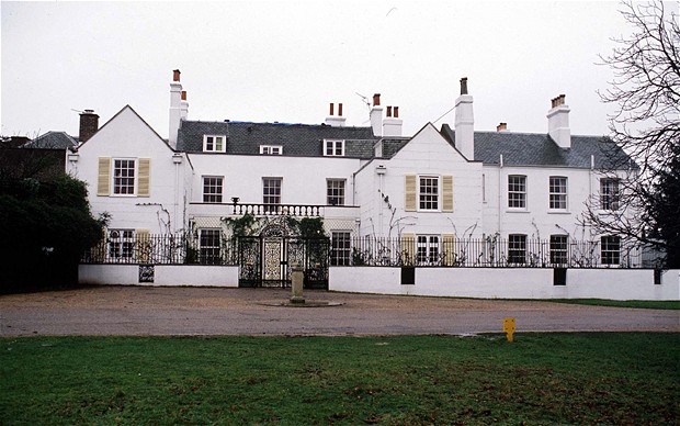 kediaman rasmi keluarga diraja britain british thatched house lodge