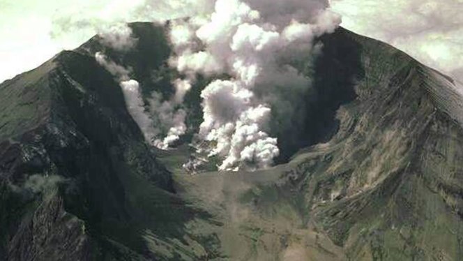 kerjaya ahli vulkanologi gunung berapi meletus tambora indonesia