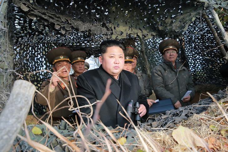 kim jong un memeriksa sempadan di korea utara untuk menyekat pergerakan rakyat daripada menyeberang ke china