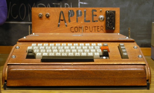 komputer apple pertama 1976 453