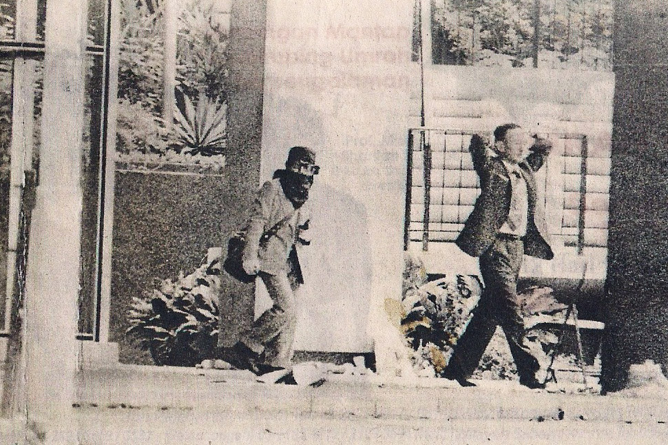 krisis tebusan bangunan aia 1975 oleh tentera jepun merah 9