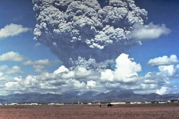 letusan gunung berapi bentuk tanah baru