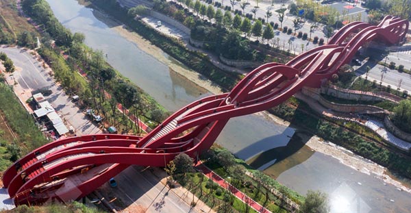 lucky knot jambatan paling pelik di dunia