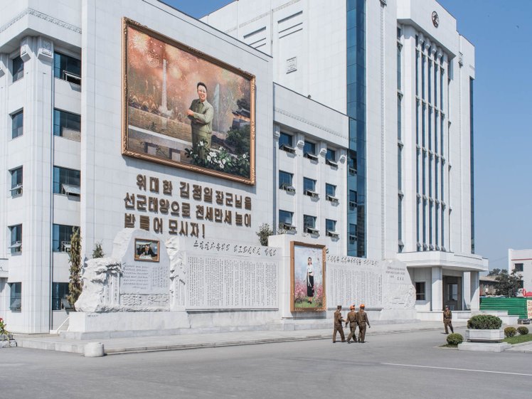 mansudae art studio pyongyang north korea