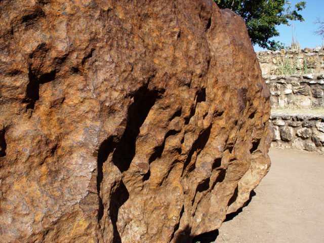 meteorit hoba meteorit paling besar pernah mendarat di bumi 7
