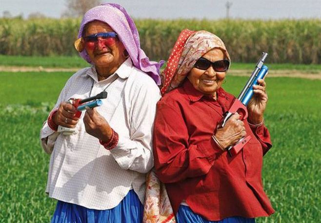 nenek 84 tahun sharpshooter tertua di dunia 2 768