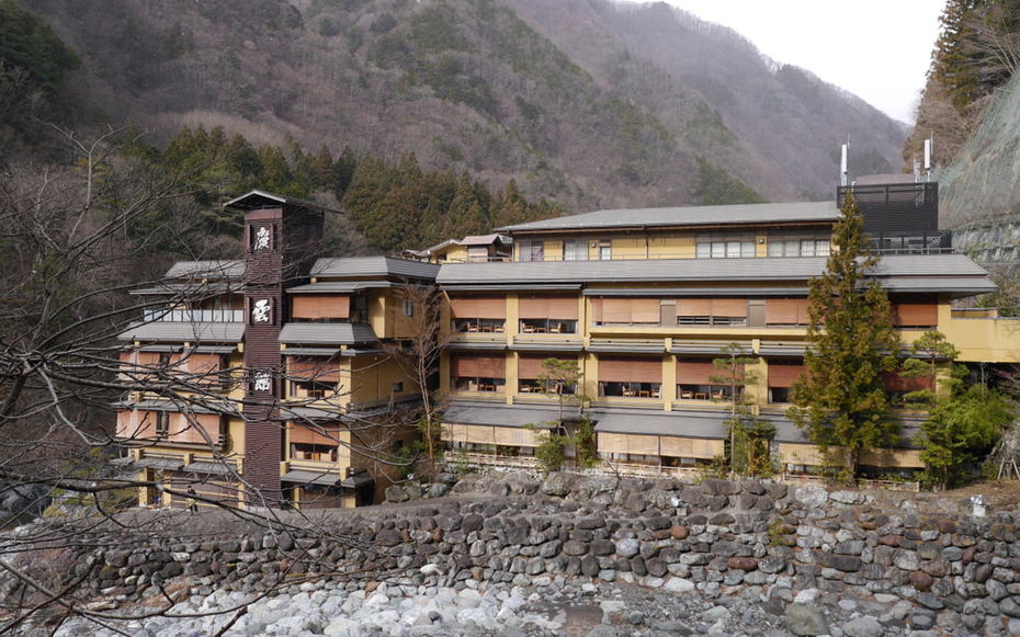nishiyama onsen keiunkan hotel tertua di dunia