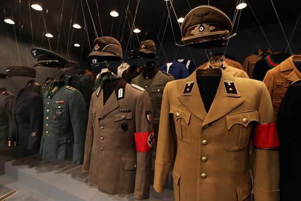 pakaian seragam nazi jerman