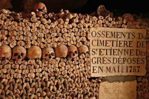paris catacombs pusara lama