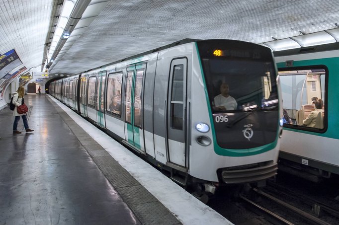 paris m tro sistem kereta api bawah tanah paling besar di dunia