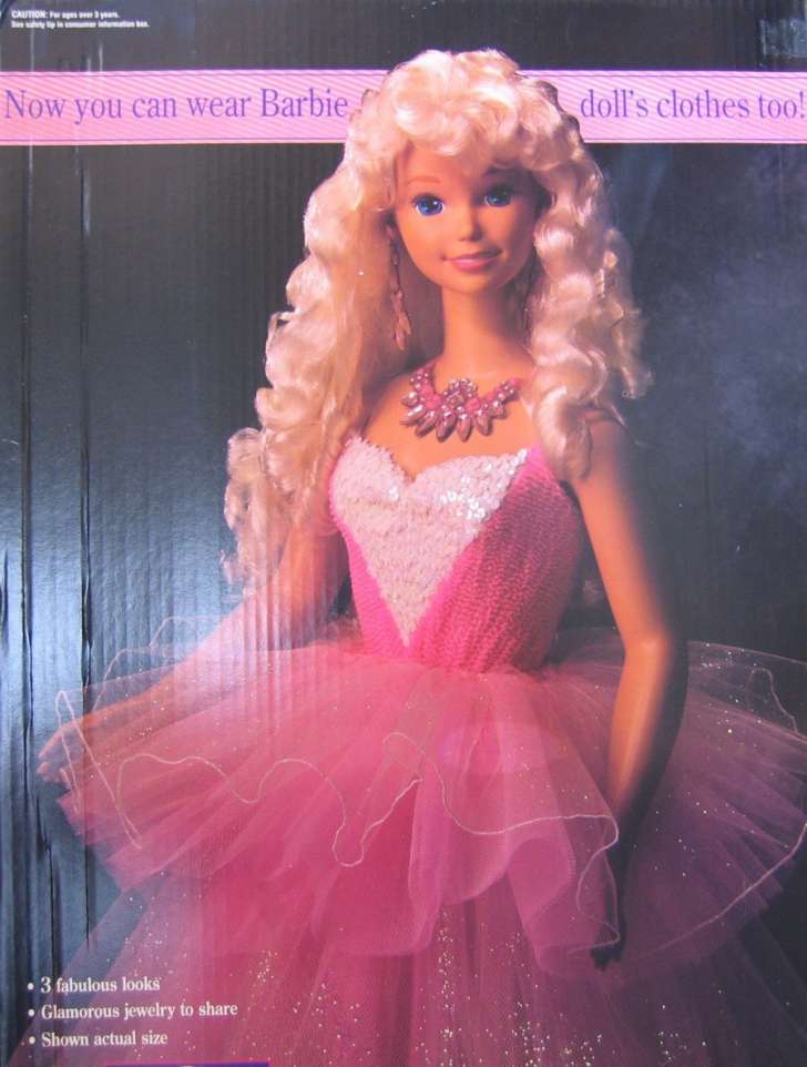 patung barbie paling mahal termahal dalam dunia jual