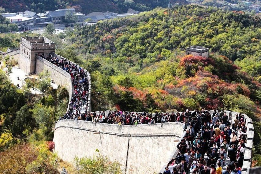 pelancong tembok besar china