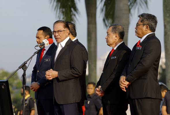 pelantikan menteri kabinet malaysia baharu