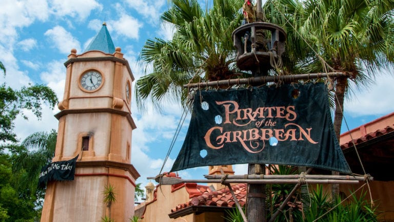pirates of the caribbean taman tema