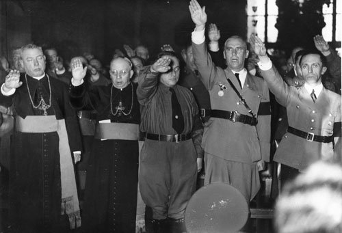 pope bersama tentera nazi