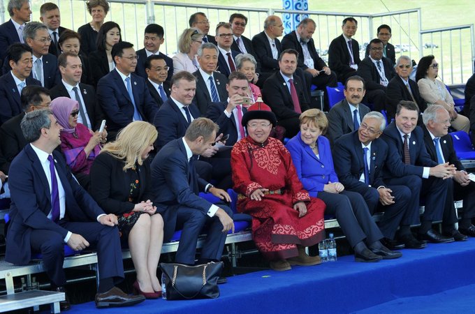 presiden mongolia semasa di mesyuarat asem pada tahun 2016