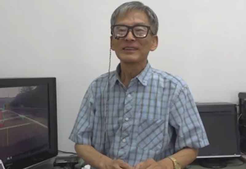 profesor min hong korea kereta pandu sendiri
