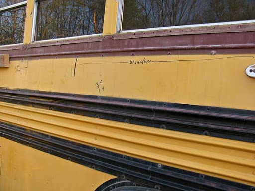 rub rail bas sekolah amerika syarikat