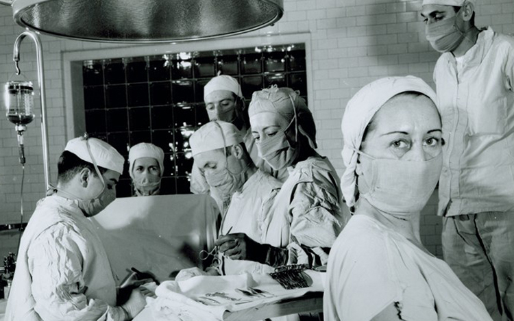 sejarah topeng muka pembedahan surgical mask