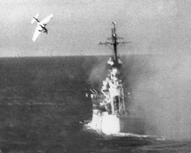 serangan kamikaze pertama 1944