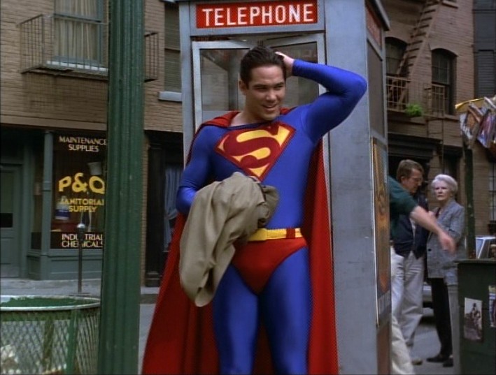 superman tukar baju pondok telefon