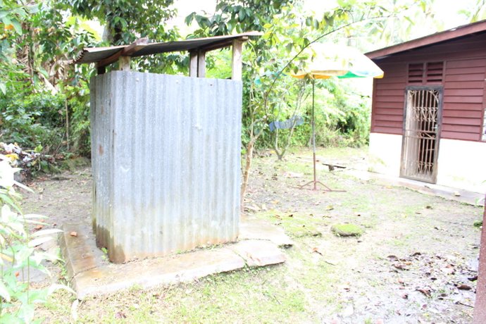 tandas kampung selalu dibina berasingan