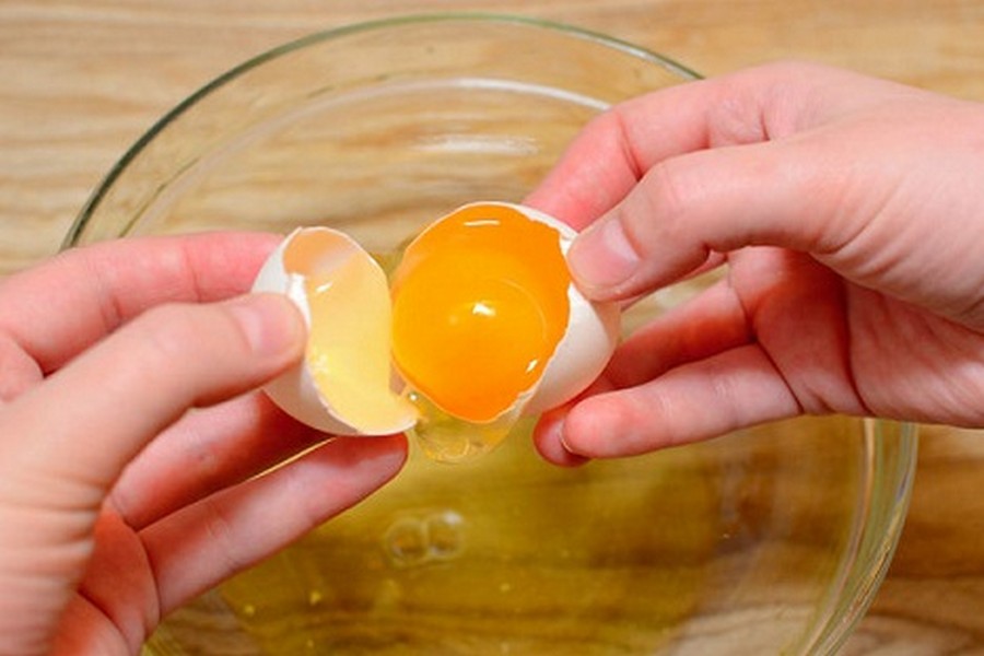 telur sebagai cara semula jadi untuk lebatkan rambut