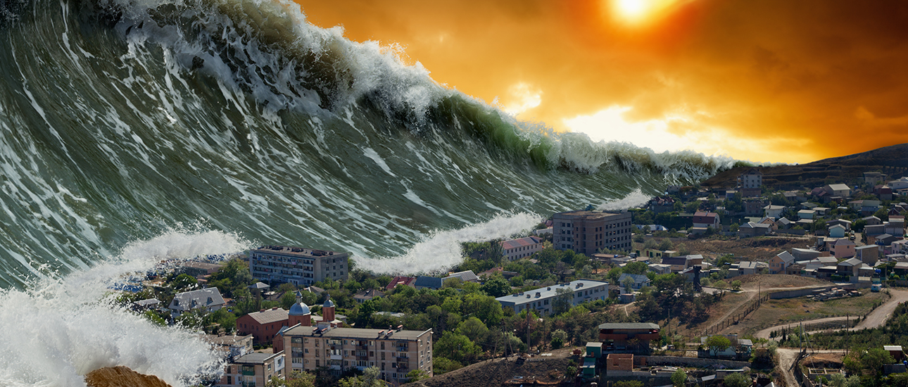tsunami tinggi ombak besar