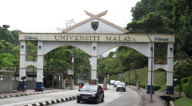universiti malaya terbaik di malaysia
