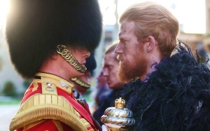 7 Protokol Unik Pengawal Istana dan Ratu British