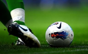 Bola Sepak dalam bahasa inggeris Football atau Soccer? Yang mana satu betul?