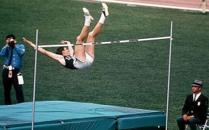 Kisah Atlet Yang Mengubah Sukan Lompat Tinggi Selama-Lamanya - Fosbury Flop