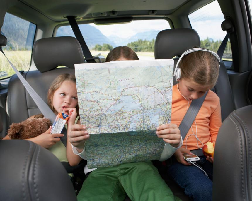 travel with kids aktiviti dalam kereta apa nak buat