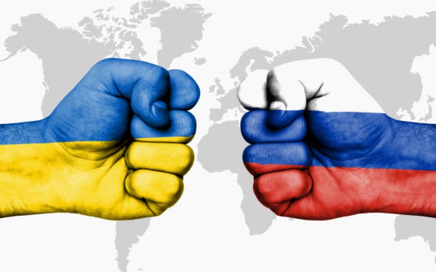 Rusia ukraine perang kesan Russia keluar