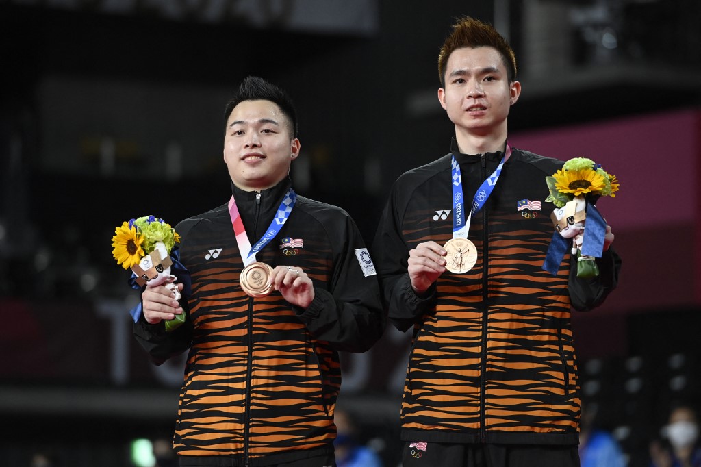 aaron chia dan soh wooi yik memenangi pingat gangsa di temasya sukan olimpik tokyo 2020