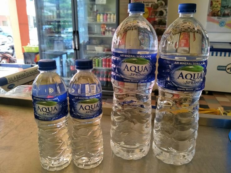 air mineral aqua produk dari negara indonesia