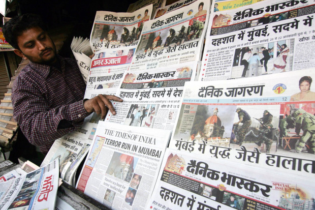 akhbar masih menjadi sumber bacaan utama di india