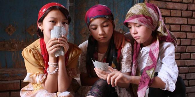 anak gadis uyghur