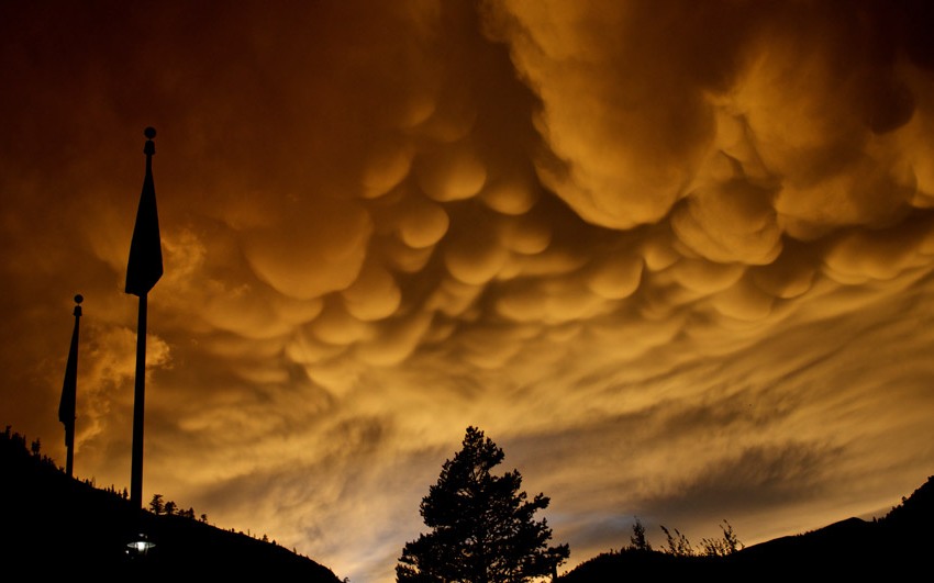 awan mamatus menakutkan fenomena misteri yang menunjukkan kebesaran allah