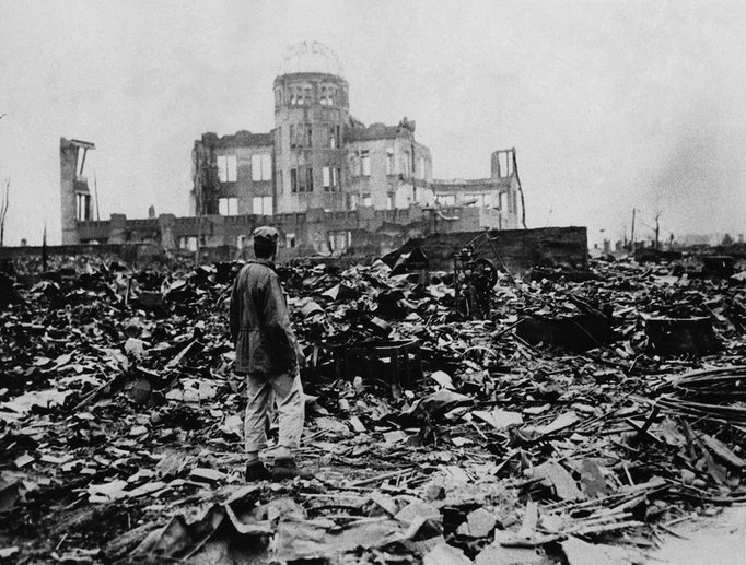 bandar hiroshima ranap akibat bom atom amerika syarikat 604